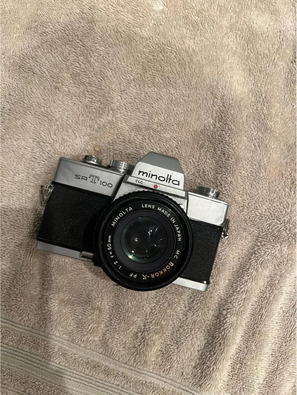 Vintage 35 mm minolta camera